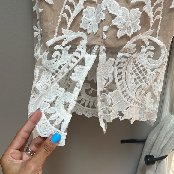 Brand new with tags white lace bridal dress. Beautiful details and strapless - Picture 6 of 6